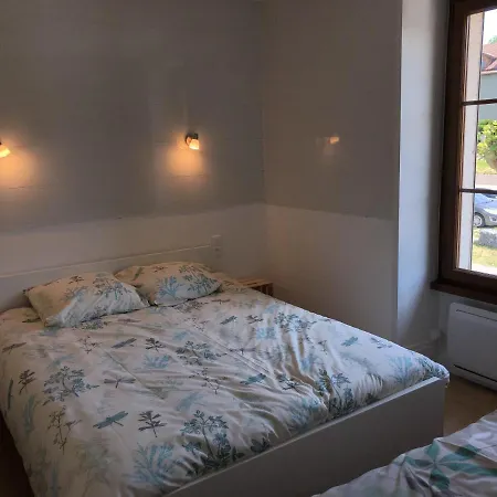 Pensjonat Individuelles Avec Partie Commune Ou Entier Si Disponible Via Rhona *