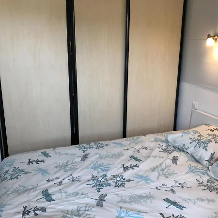 Individuelles Avec Partie Commune Ou Entier Si Disponible Via Rhona Penzion *